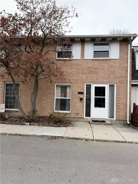 505 Adrian Ct, Brookville, OH 45309