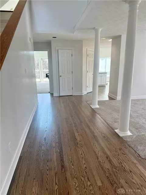 Entry Way - 80 Glencoe Ct, Springboro, OH 45066 photo 1 of 7
