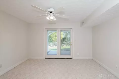 Bedroom - 80 Glencoe Ct, Springboro, OH 45066 photo 6 of 8