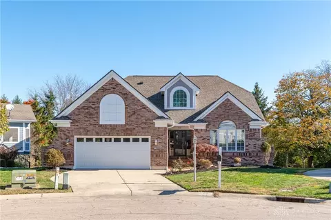 Exterior - 80 Glencoe Ct, Springboro, OH 45066 photo 2 of 10