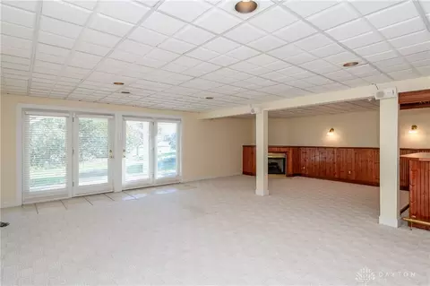 Living - 80 Glencoe Ct, Springboro, OH 45066 photo 12 of 14