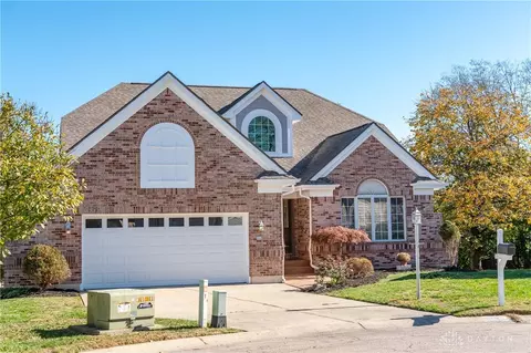 Exterior - 80 Glencoe Ct, Springboro, OH 45066 photo 5 of 10
