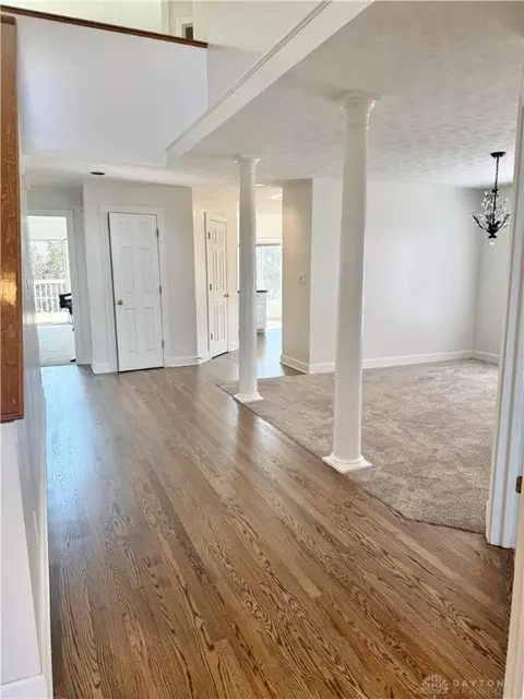 Entry Way - 80 Glencoe Ct, Springboro, OH 45066 photo 2 of 7