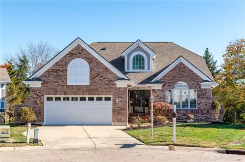 80 Glencoe Ct, Springboro, OH 45066