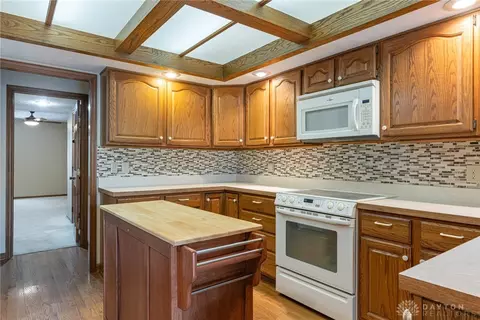 Kitchen - 7179 Fallen Oak Trce, Centerville, OH 45459 photo 1 of 4