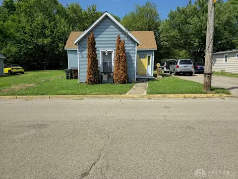 942 Lexington Ave, Xenia, OH 45385