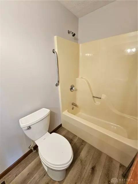Bath - 1238 Turner Dr, Sidney, OH 45365 photo 3 of 3