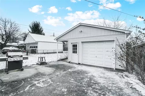 2007 E Bataan Dr, Dayton, OH 45420 photo 28