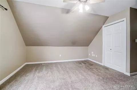 2007 E Bataan Dr, Dayton, OH 45420 photo 21