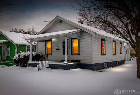 300 Ashwood Ave, Dayton, OH 45405