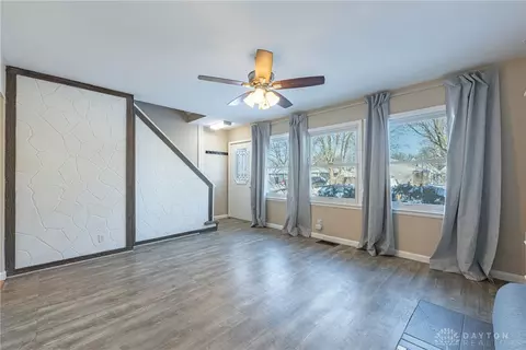 Living - 2025 Gay Dr, Kettering, OH 45420 photo 3 of 4