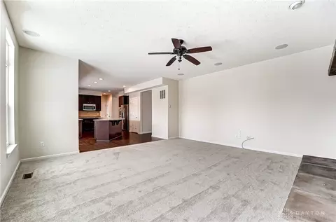 400 Beck Dr, Dayton, OH 45458 photo 5