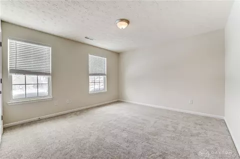 400 Beck Dr, Dayton, OH 45458 photo 25