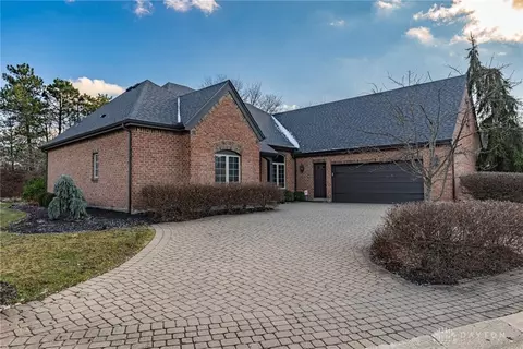 102 Rue Marseille, Kettering, OH 45429 photo 3
