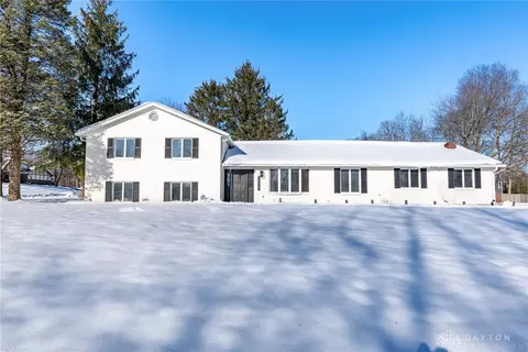 3176 Tarleton Dr, Dayton, OH 45434