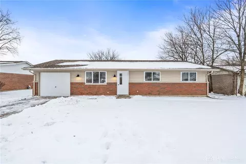8231 Gibson Ave, Fairborn, OH 45324