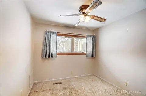 5748 Hunter Rd, Enon, OH 45323 photo 18