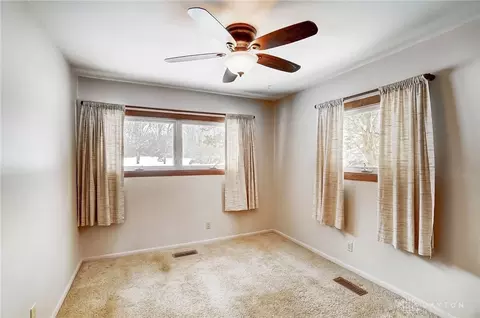 5748 Hunter Rd, Enon, OH 45323 photo 14