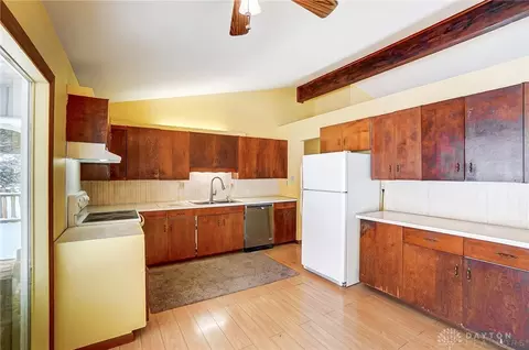 5748 Hunter Rd, Enon, OH 45323 photo 7