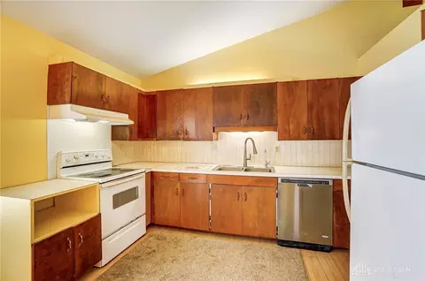 5748 Hunter Rd, Enon, OH 45323 photo 9
