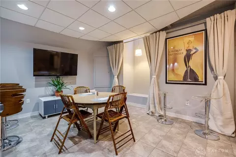 Dining - 4388 Stonehenge Ln, Kettering, OH 45429 photo 3 of 3