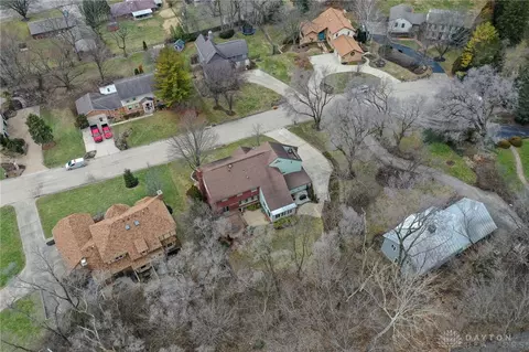 View/Area - 4388 Stonehenge Ln, Kettering, OH 45429 photo 2 of 4