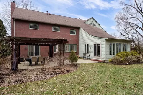 Exterior - 4388 Stonehenge Ln, Kettering, OH 45429 photo 13 of 20