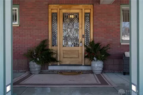 Entry Way - 4388 Stonehenge Ln, Kettering, OH 45429 photo 1 of 5
