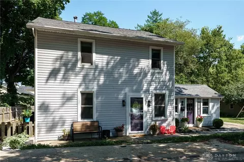 29 S West St, Sugarcreek Township, OH 45305