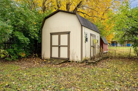 Exterior - 4516 Leslie Ave, Cincinnati, OH 45242 photo 8 of 8