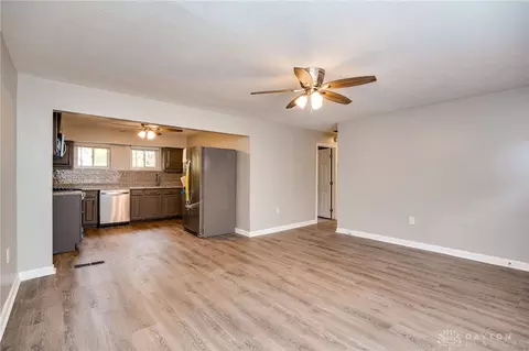 Living - 4516 Leslie Ave, Cincinnati, OH 45242 photo 4 of 5