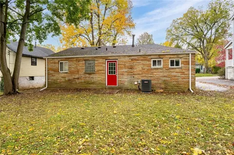 Exterior - 4516 Leslie Ave, Cincinnati, OH 45242 photo 5 of 8