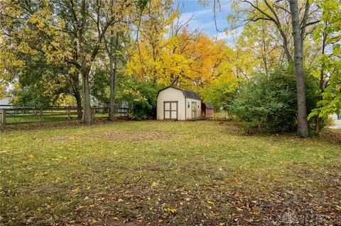 Exterior - 4516 Leslie Ave, Cincinnati, OH 45242 photo 7 of 8