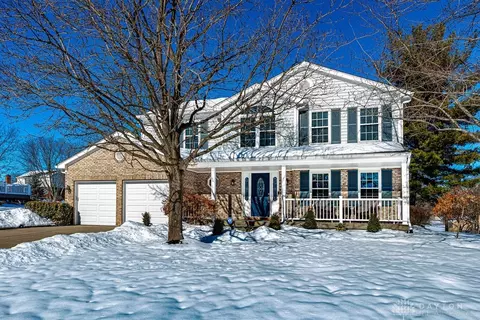 6472 Club Ln, West Chester, OH 45069