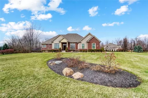 8541 Black Oak Ct, Waynesville, OH 45068