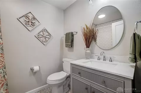 Bath - 1510 Ambridge Rd, Centerville, OH 45459 photo 4 of 6