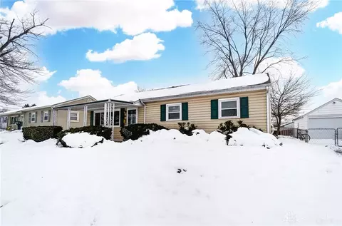 2574 Dunhill Pl, Kettering, OH 45420 photo 3