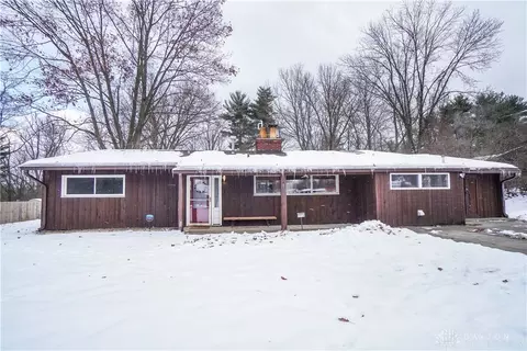 9916 Winton Rd, Springfield, OH 45231