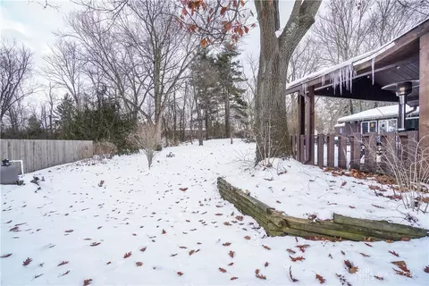 Exterior - 9916 Winton Rd, Springfield, OH 45231 photo 5 of 6