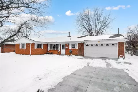 28 Woods Dr, West Milton, OH 45383