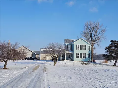 535 W Holtzmuller Rd, West Manchester, OH 45382