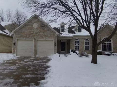 3779 Whisper Creek Dr, Dayton, OH 45414