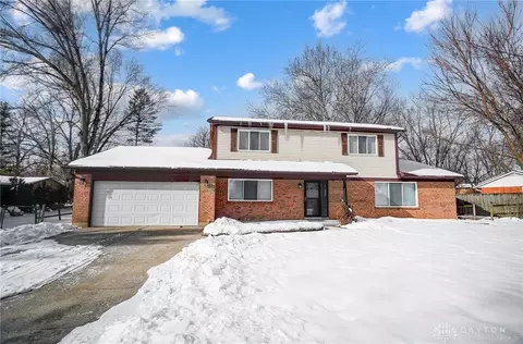 2031 Avon Dr, Dayton, OH 45431