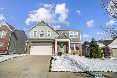 4272 Hunting Hawk Dr, Lebanon, OH 45036