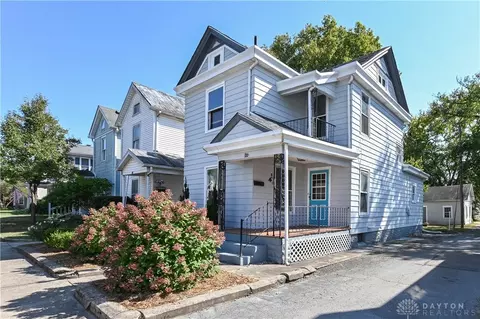 532 E Pearl St, Miamisburg, OH 45342