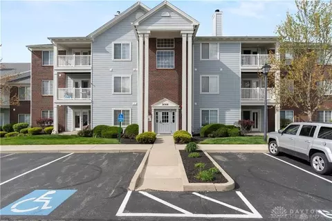 3044 Westminster Dr #207, Beavercreek, OH 45431