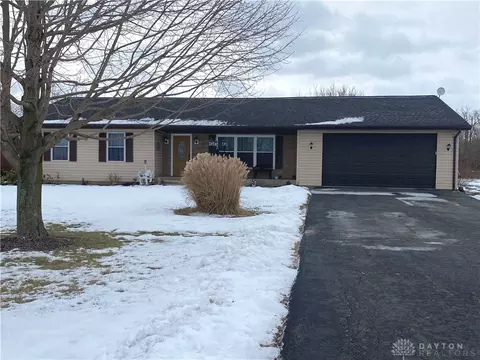 8880 Fenner Rd, Ludlow Falls, OH 45339