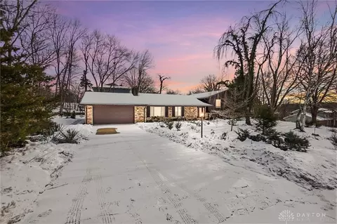 346 Butterfly Dr, Dayton, OH 45434