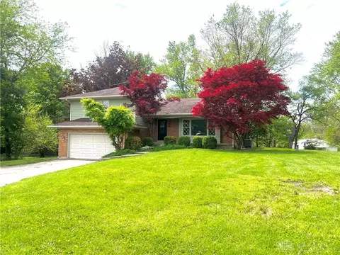 9425 Dayton Greenville Pike, Brookville, OH 45309