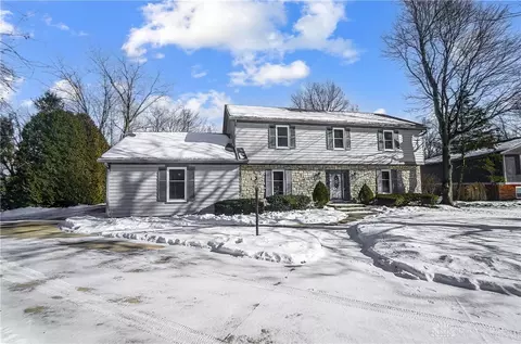 1710 Green Hollow Ct, Washington Township, OH 45458